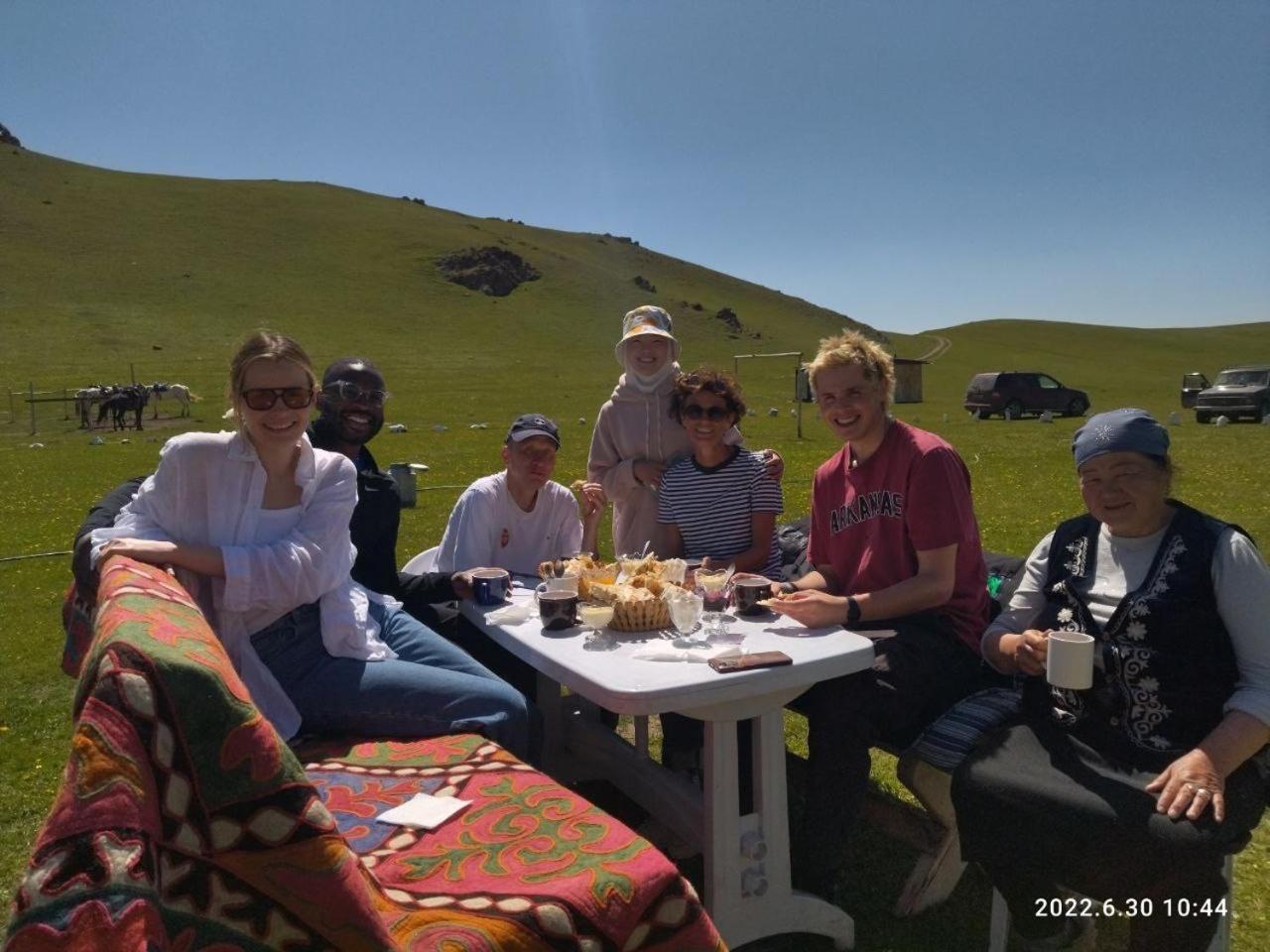 Yurt Camp Azamat At Song Kol Lake Bagysh Экстерьер фото