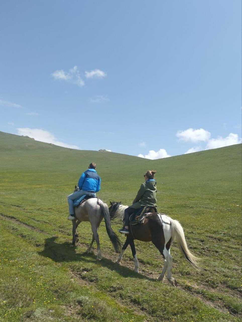 Yurt Camp Azamat At Song Kol Lake Bagysh Экстерьер фото