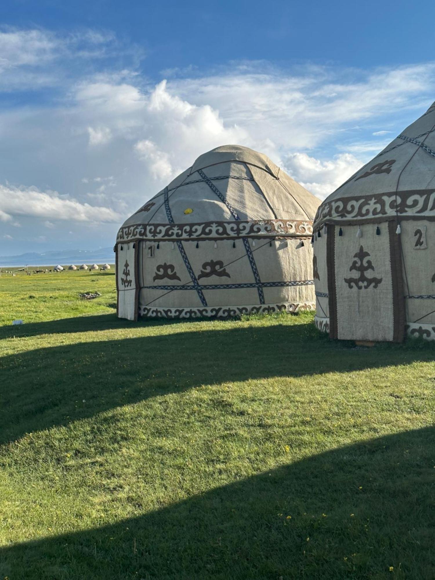 Yurt Camp Azamat At Song Kol Lake Bagysh Экстерьер фото