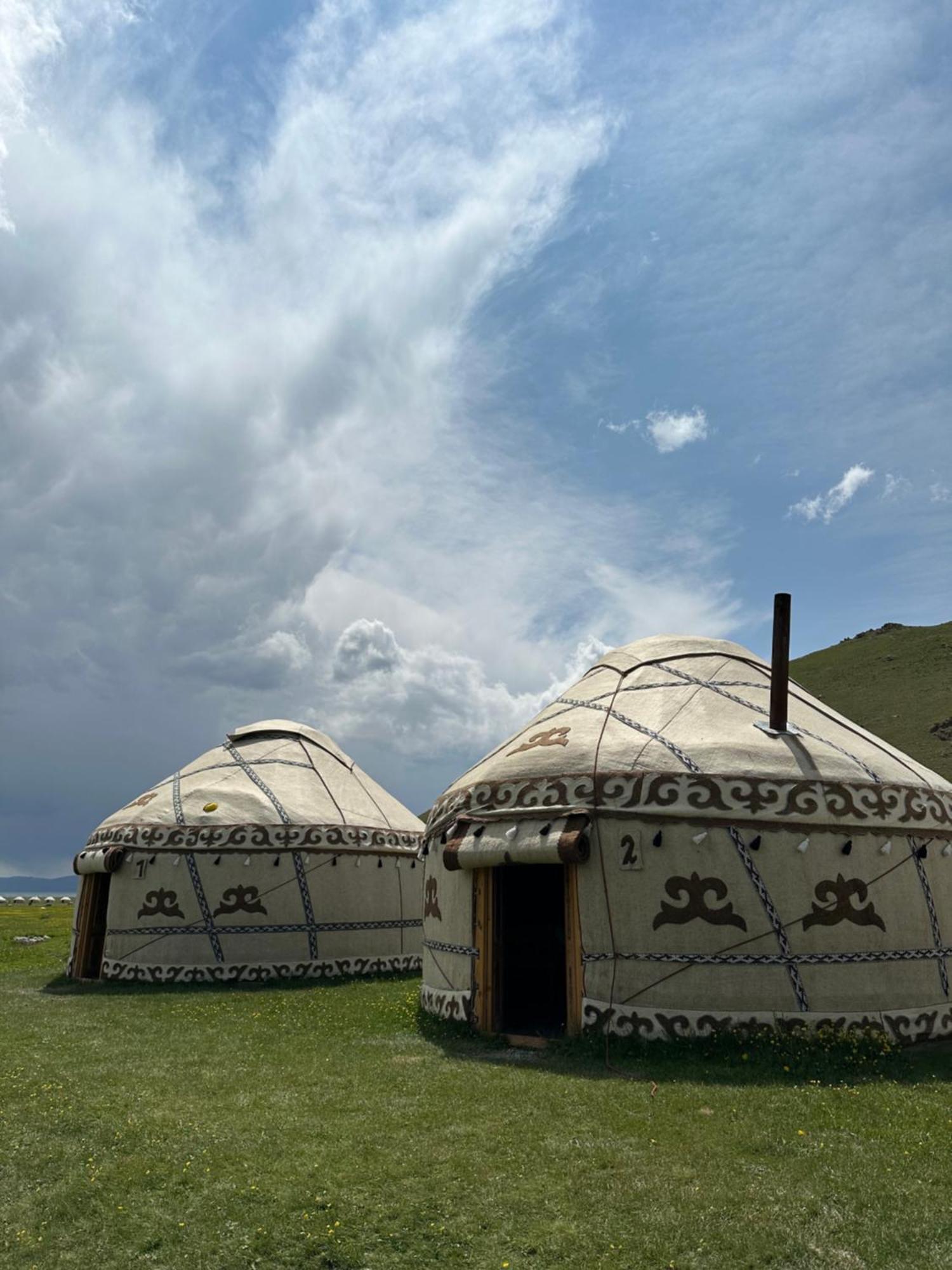 Yurt Camp Azamat At Song Kol Lake Bagysh Экстерьер фото