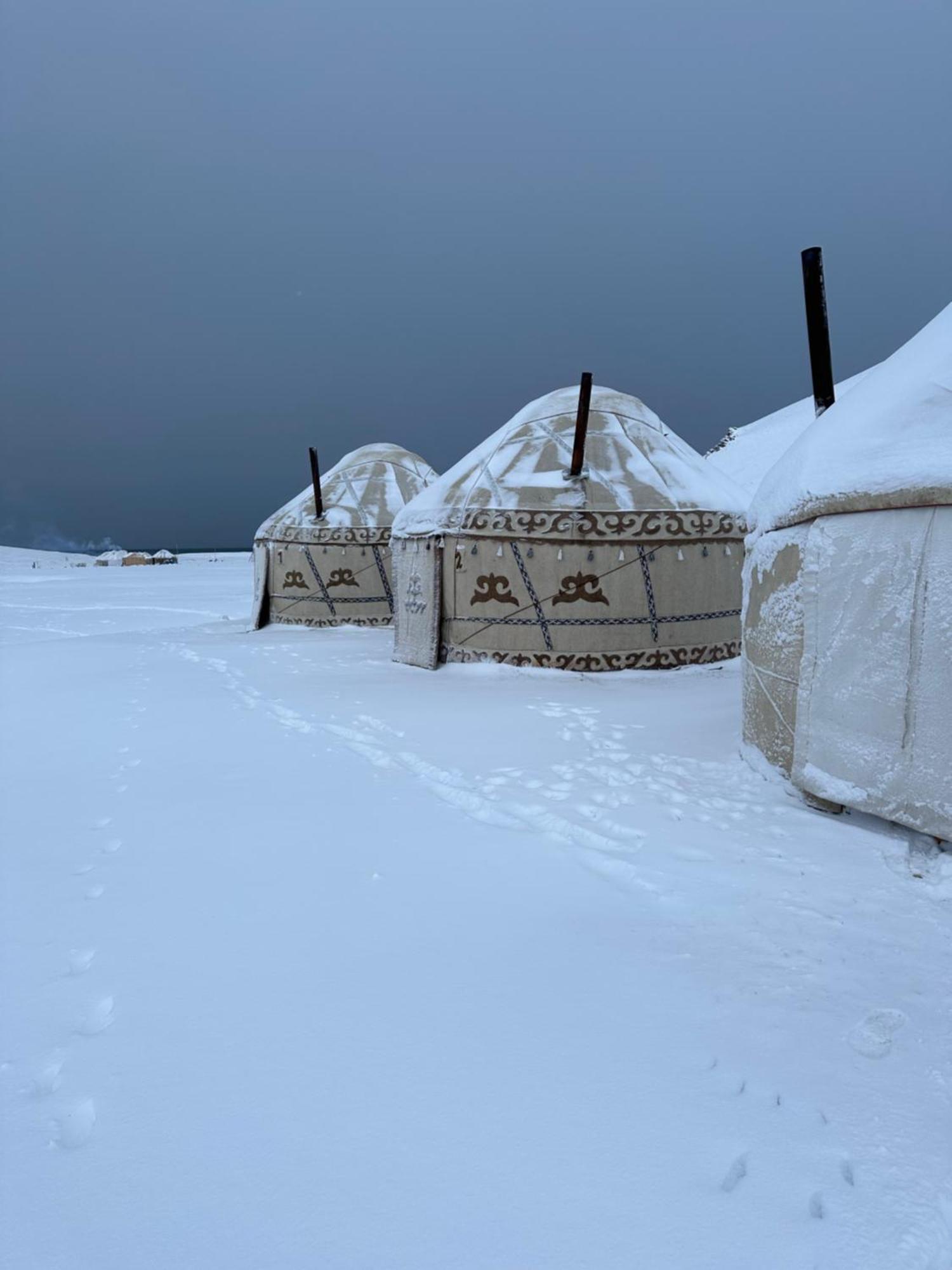 Yurt Camp Azamat At Song Kol Lake Bagysh Экстерьер фото