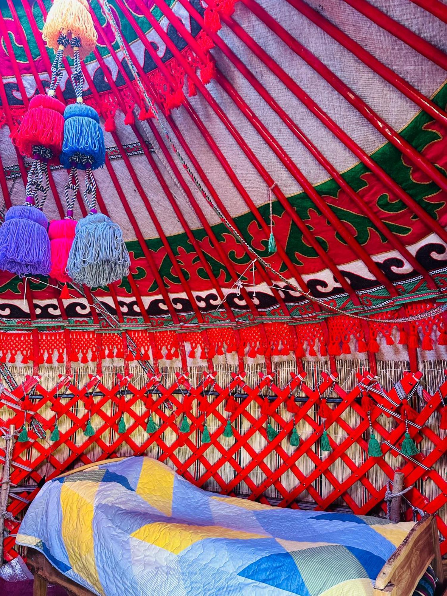 Yurt Camp Azamat At Song Kol Lake Bagysh Экстерьер фото