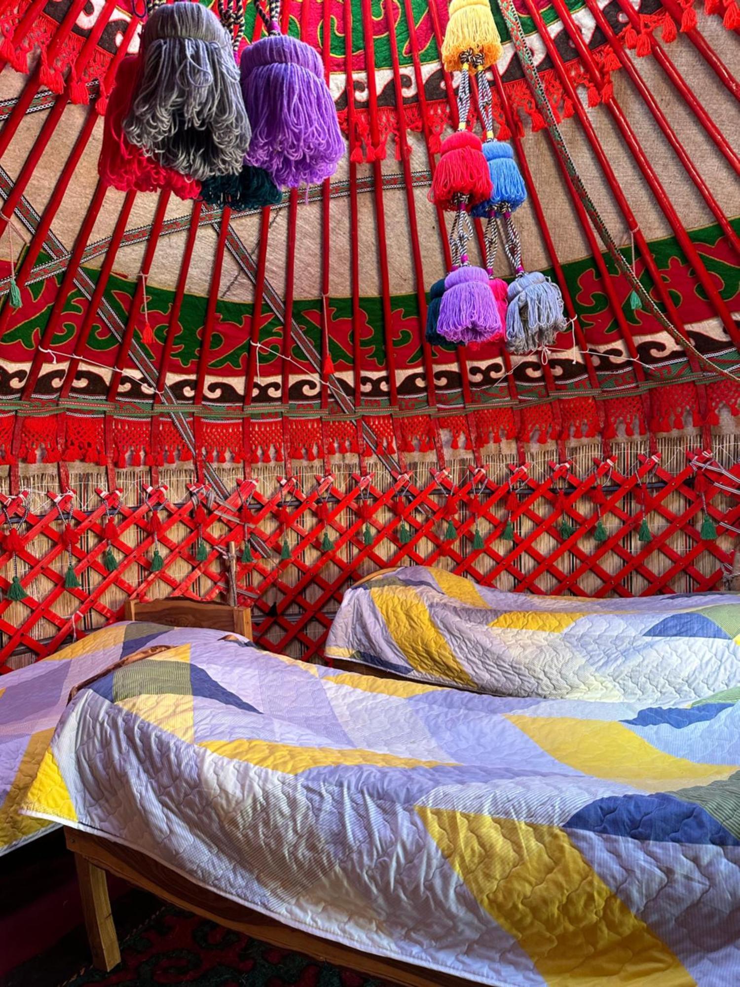 Yurt Camp Azamat At Song Kol Lake Bagysh Экстерьер фото